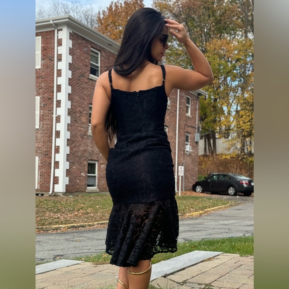 Black dress - Picture 7 of 7